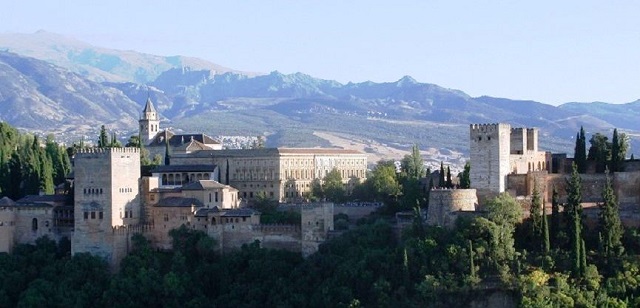 Гид в Альгамбре