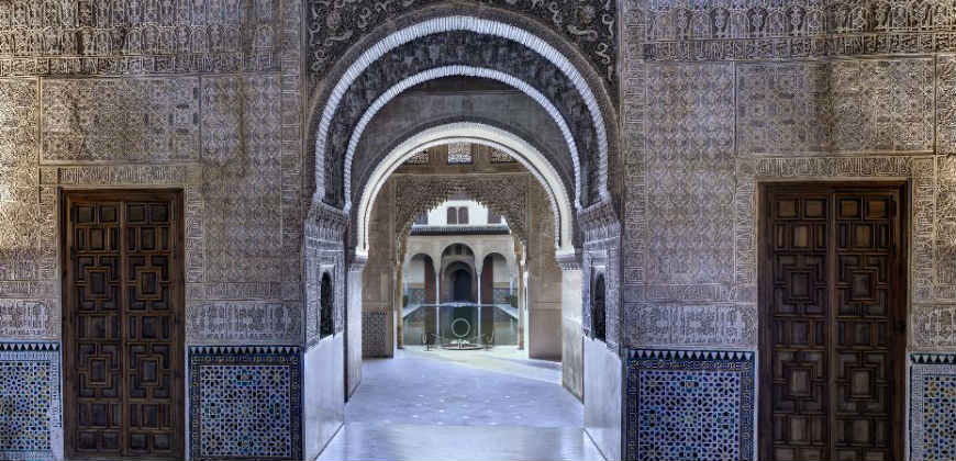 Зал Послов Альгамбра