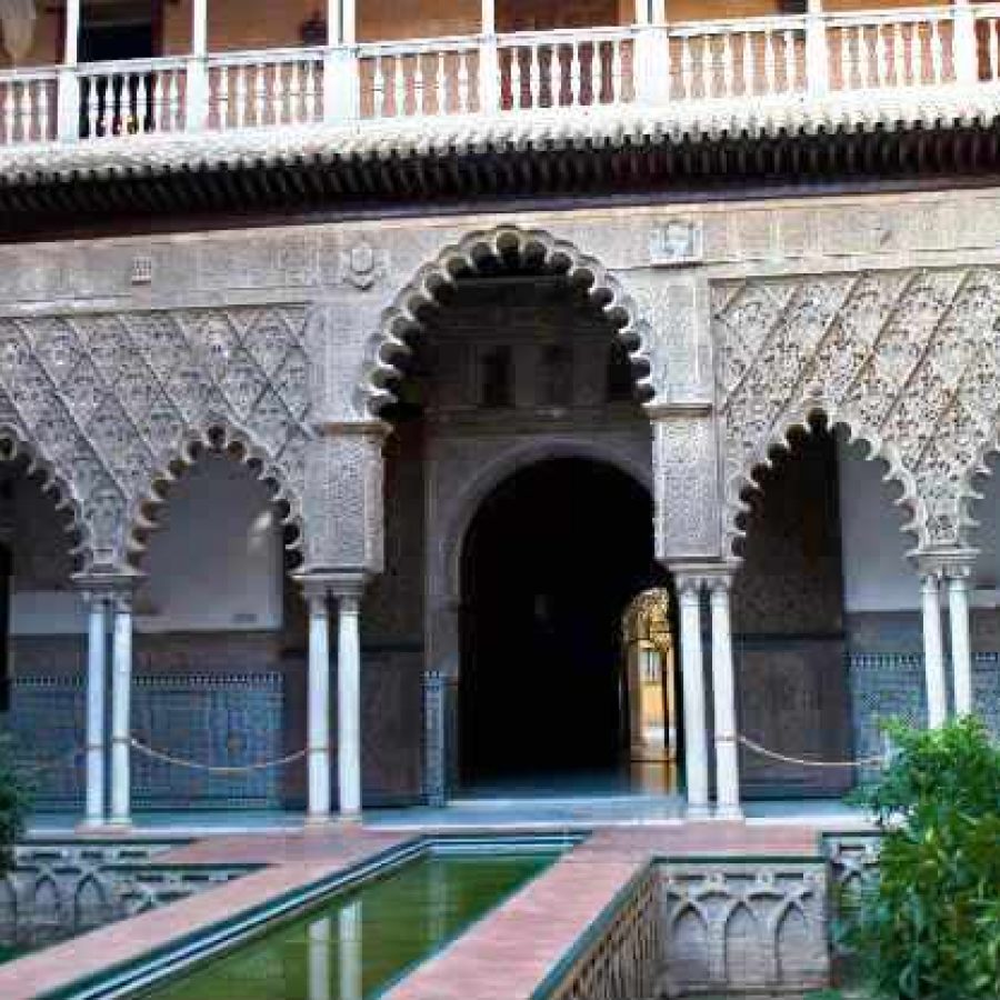 Зал в Севильском Алькасаре